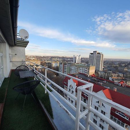 Apartment Penthouse 基希讷乌 客房 照片